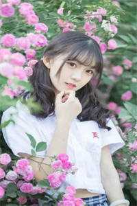 性感的瑜伽教练在线