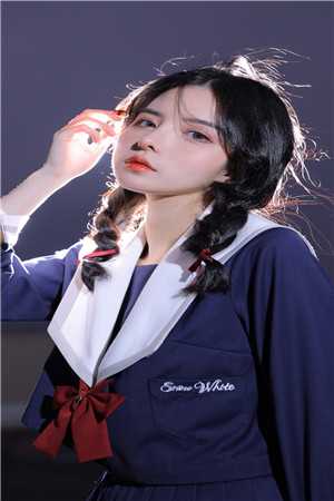 厨房里退掉短裙不要总裁小