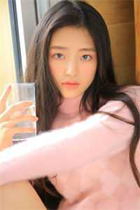 美女露胸网站