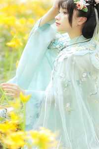 下女们
