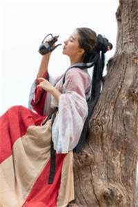 放荡的女按摩师2