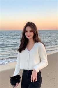 大胸美女被揉胸