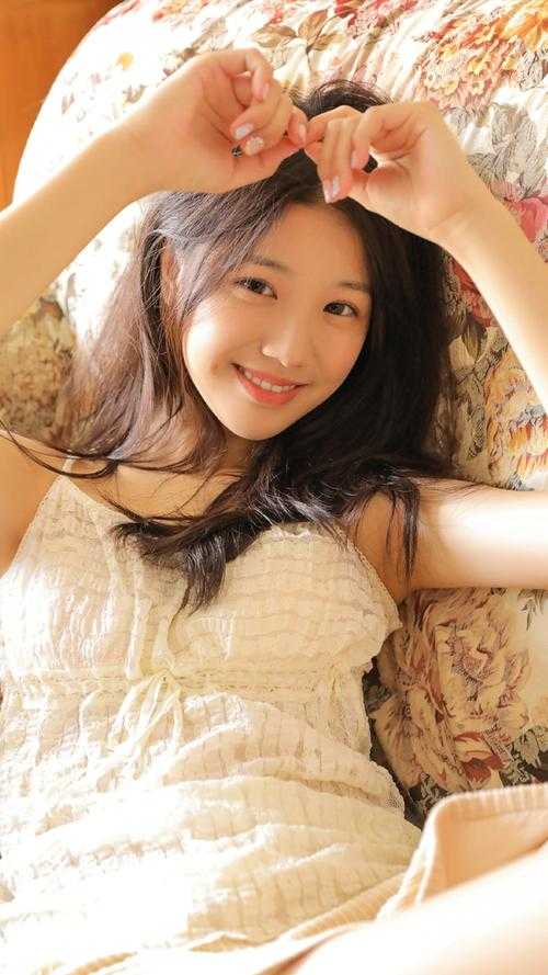 留守妇女与狗图片大全