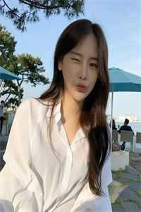 美女光溜溜