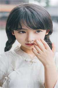 扯掉衣服两只小兔子