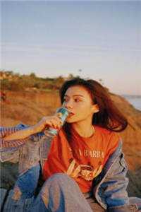 揉捏硕大晃荡乳