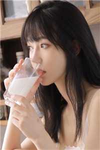 chloevevrier大白牛乳