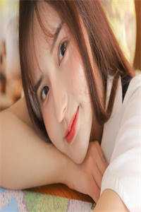 美女考比