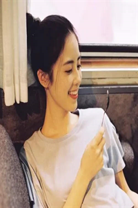 女生戴一天仙女棒上学的感受