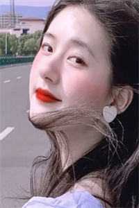 主持人走光