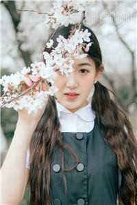 男生吃女生的兔子头