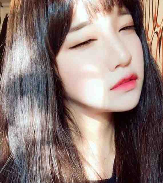 老师的脚踩在我的头上