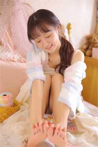 吃美女脚丫