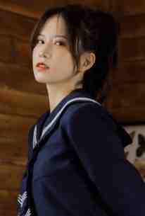 大胸美女图
